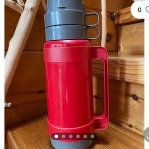 Thermos  1 quart // 1 liter capacity.with 2 cups that interlock lid.